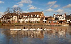 London Thames Lodge By Dancenter Near Thorpe Park